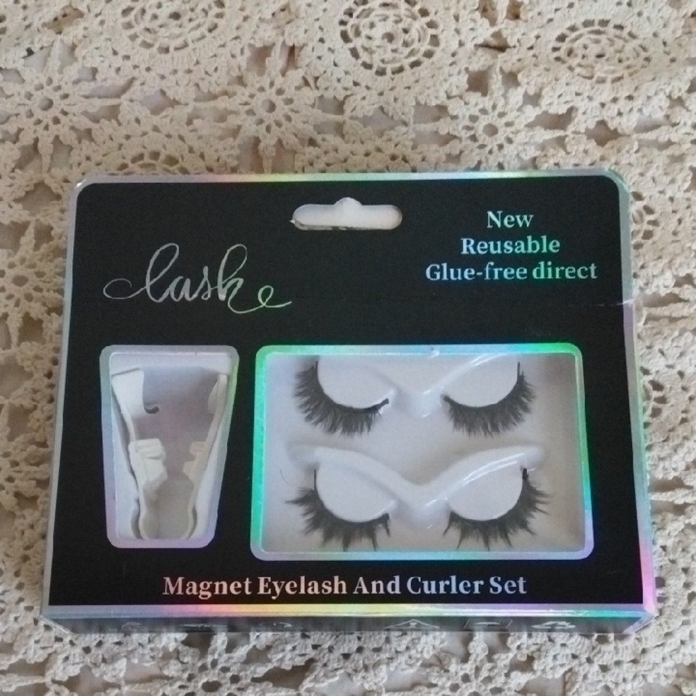 Ash Black Magnetic Eyelash and Curler Set